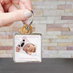 Erster Muttertag Benutzerdefiniertes Jahr und Baby Schlüsselanhänger