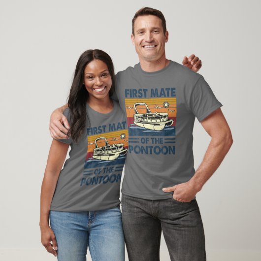 Erster Offizier des Pontoon Pontooning-Bootes T-Shirt (Unisex)