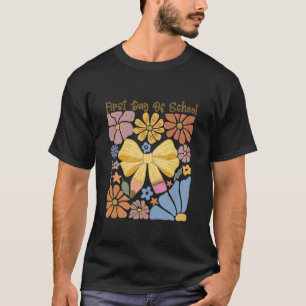 Erster Schultag Coquette-Bogen Bleistift Boho-Blum T-Shirt