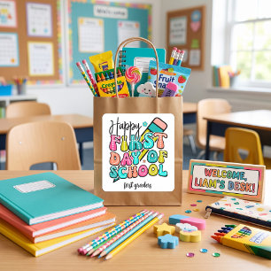 Erster Schultag farbenfrohe Grundschule retro Quadratischer Aufkleber