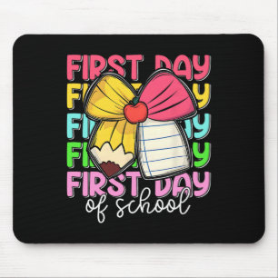 Erster Schultag Lehrer Bleistift Bogen Zurück zur Mousepad
