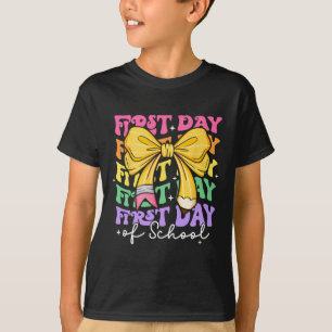 Erster Schultag Lehrer Bleistift Bogen Zurück zur T-Shirt