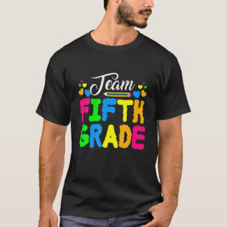 Erster Schultag Niedliches Team Fünfter Junge Mädc T-Shirt