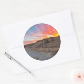 Erster Sonnenuntergang des Tages Runder Aufkleber (Umschlag)