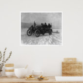 Erstes Auto von Dawson nach Whitehorse, Alaska 191 Poster (Küche)