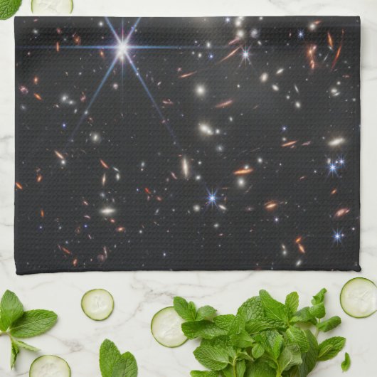 Erstes Deep Field of Universe von James webb Geschirrtuch (Gefaltet)