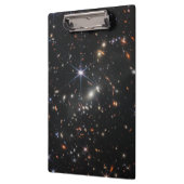 Erstes Deep Field of Universe von James webb Klemmbrett (Links)