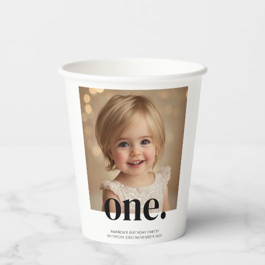 erstes Foto-Acrylic-Zeichen am Bithday in Schwarzw Pappbecher (Rückseite)