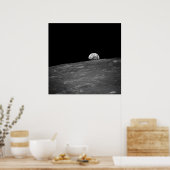 Erstes Foto eines Erdbebens von Apollo 8 Poster (Küche)