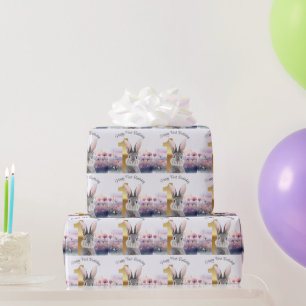 Erstes Geburtstags-Kaninchen auf einem Feld mit Wi Geschenkpapier