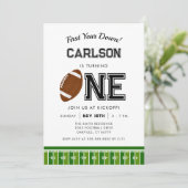 Erstes Jahr | Football Boy Erster Geburtstag Einladung (Stehend Vorderseite)