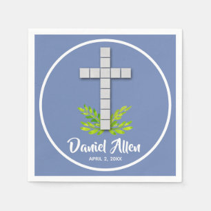 Erstes kommunales Kreuz auf blaugrauem Himmel Serviette
