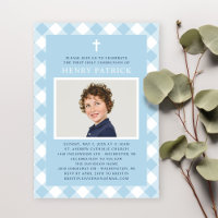 Erstes Kommunionsfoto für Jungen in Blau Gingham K