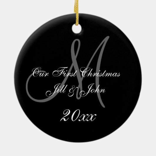 Erstes Monogramm des Paares Weihnachtsder Keramik Ornament (Hinten)