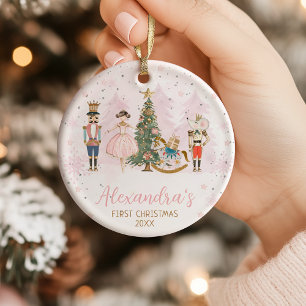 Erstes Weihnachten eines kleinen Mädchens - Rosa N Keramik Ornament