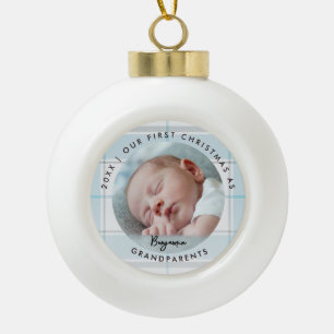 Erstes Weihnachten Großeltern Blau kariert Baby-Fo Keramik Kugel-Ornament