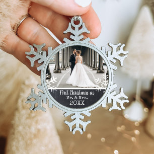 Erstes Weihnachten Verheiratet Anthrazitgrau Schneeflocken Zinn-Ornament