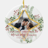 Erstes Weihnachtsverheiratetes Foto-Geschenk Keramik Ornament (Hinten)