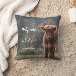 Erstgeburtsfeier des Hochlandkuhkalbs in Monogramm Kissen