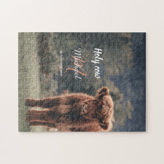 Erstgeburtsfeier des Hochlandkuhkalbs in Monogramm Puzzle (Horizontal)