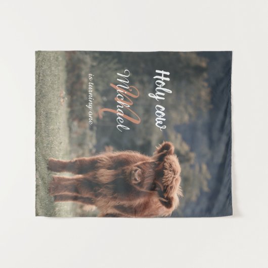 Erstgeburtsfeier des Hochlandkuhkalbs in Monogramm Wandteppich (Vorderseite (Horizontal))