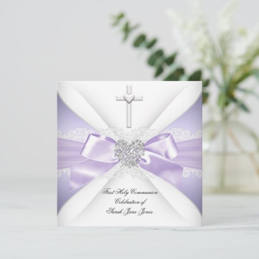 Erstmalige Kommunion Lavender Silver Heart Girl Einladung (Stehend Vorderseite)