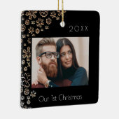 Erstmaliges Schwarzes Foto Keramikornament (Rechts)