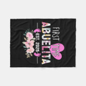 Erstmals Abuelita Est 2025 New Oma Baby Anno Fleecedecke (Vorderseite (Horizontal))