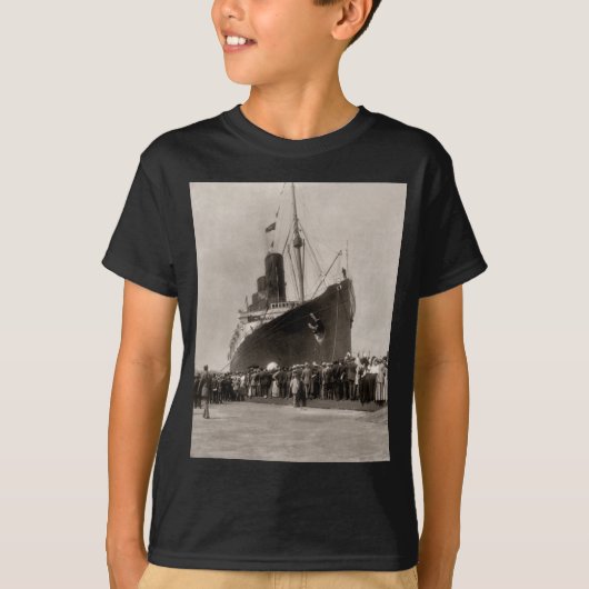Erstreise von EffektivwertLusitania, 13 Septemeber T-Shirt (Vorderseite)