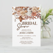 Erthy Wüstenbraun boho Blume Brautparty Einladung (Stehend Vorderseite)