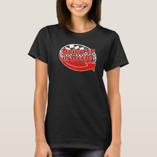 Erwachsene fahren im Vintagen Rennwagen T-Shirt