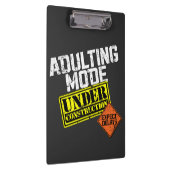 Erwachsene Modus im Bau ein sonniges Erwachsener Klemmbrett (Rechts)