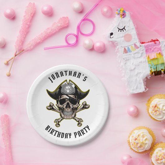 Erwachsener des Piraten-Themenpartei BIRTHDAY WHIT Pappteller (Party)