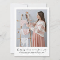 Erwartete Schwangerschaft des Fotos