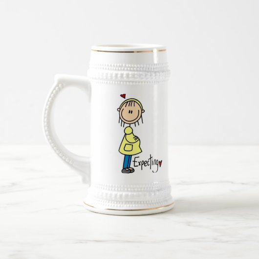 Erwartung der Baby-T - Shirts und der Geschenke Bierglas (Links)