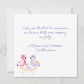 Erwartung der Lila Schwangerschaft Flamingo Ankündigung (Rückseite)