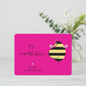 Erwartung einer Ankündigung der Schwangerschaft vo (Stehend Vorderseite)