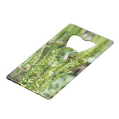 Erwecken des jungen Farns im Garten Geldbeutel Flaschenöffner (Vorderseite Schrägansicht)