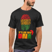 Es befindet sich in meiner DNA African Flag Black  T-Shirt (Vorderseite)