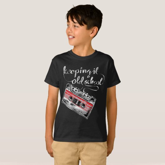 Es behaltend, nehmen alte Schuleboombox T-Shirt (Vorne ganz)