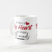 Es braucht ein großes Herz, den kleinen Geist zu f Kaffeetasse (Vorderseite Links)