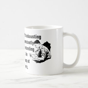 Es erschöpft ständig vortäuschen, beschäftigte kaffeetasse
