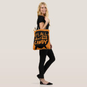 Es geht um das süße Halloween Tasche (Am Model)