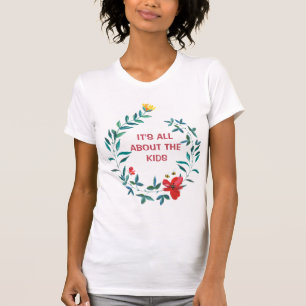 Es geht um den Kids Rot & Blau Blumenkranz T-Shirt