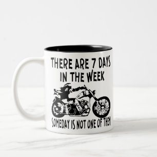 Es gibt 7 Tage in der Woche ist eines von Zweifarbige Tasse