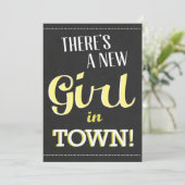 Es gibt ein neues Mädchen in Town Baby Dusche Einl Einladung (Stehend Vorderseite)