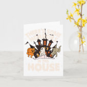 Es gibt ein paar Horror in diesem Gastgeber Hallow Karte (Gelbe Blume)