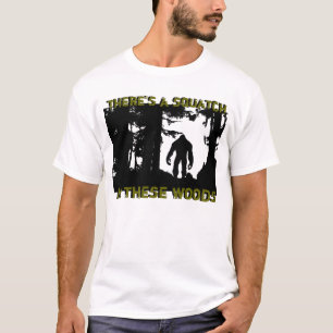 Es gibt ein squatch in diesem Holz T-Shirt