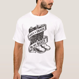 Es gibt eine Schlange in meinem Boot Pferd Reiten T-Shirt