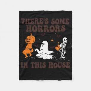 Es gibt einige Horror in diesem Haus Ghost Pumpkin Fleecedecke